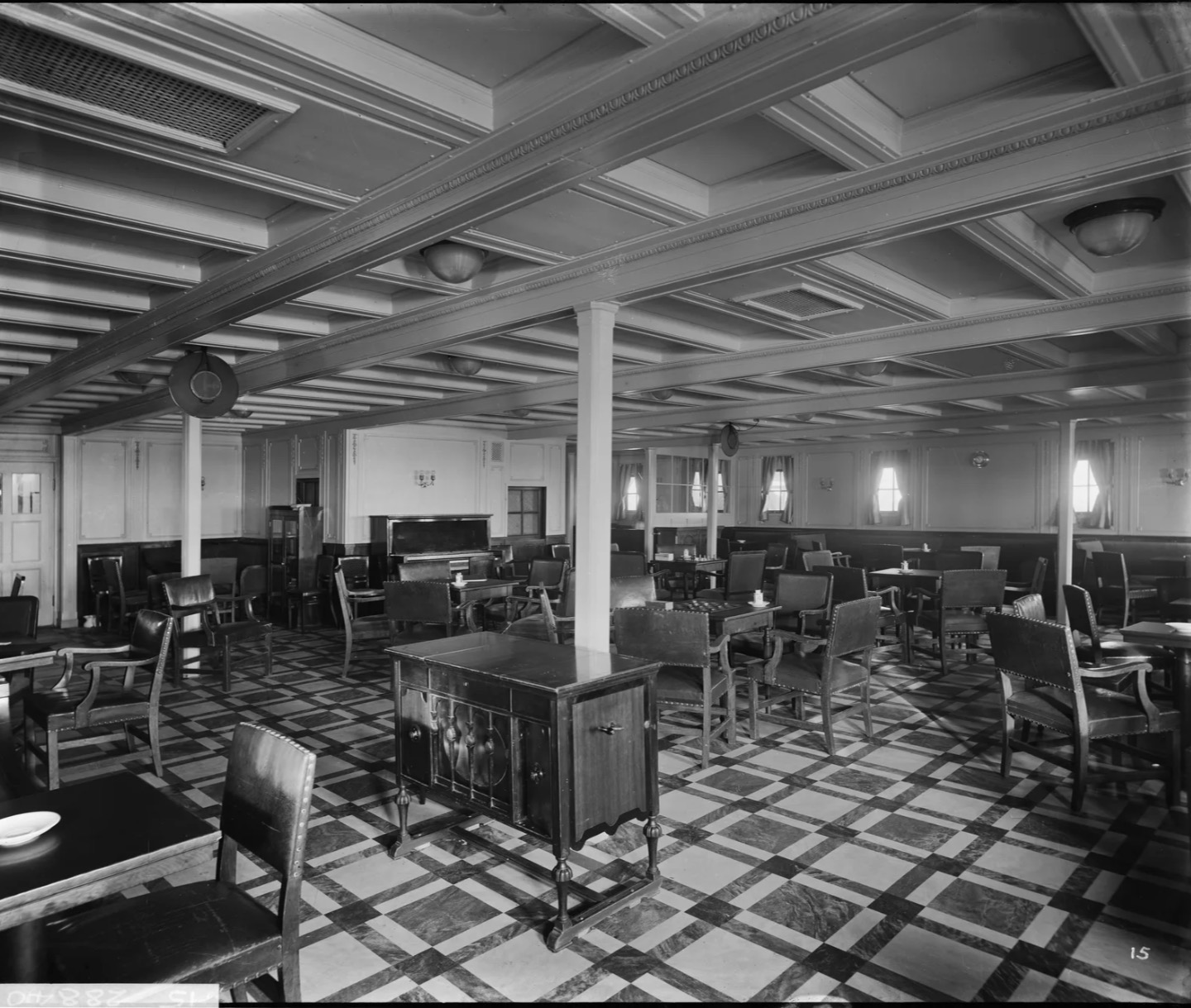 Tourist class or cabin class public room aboard SS Leviathan
