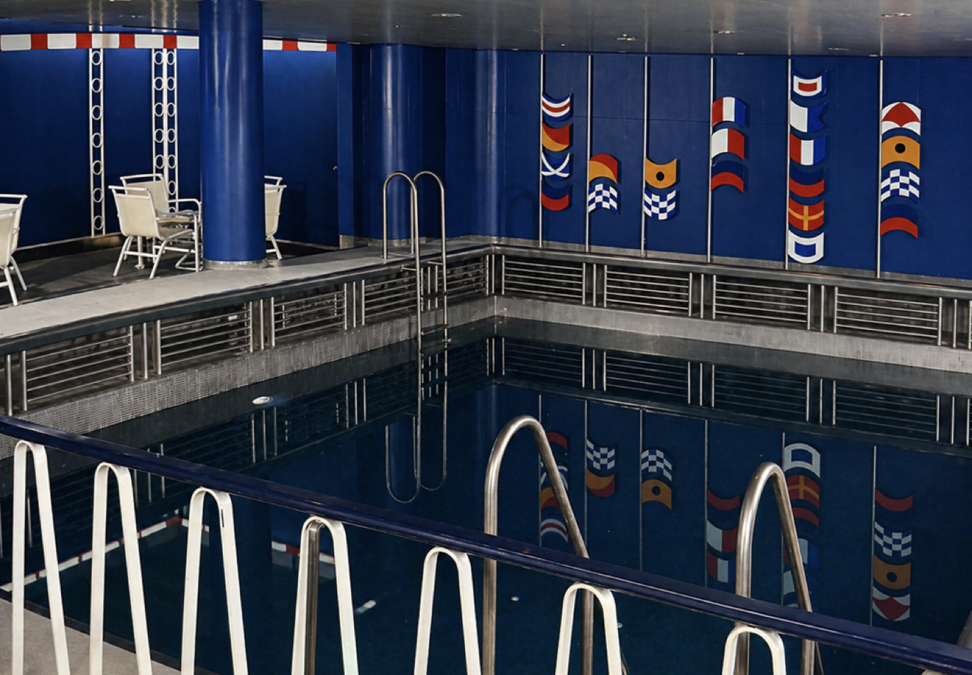 Swimming pool aboard SS United States